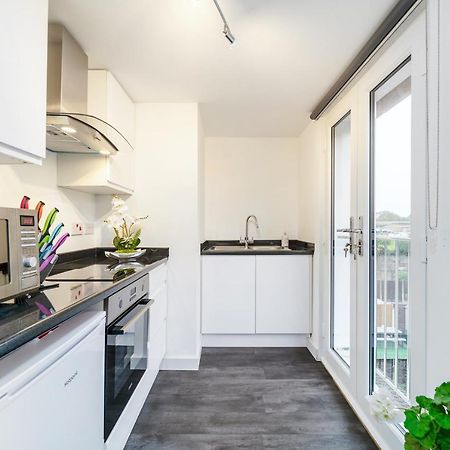 Twickenham Apartments By Charles Teddington Exterior foto